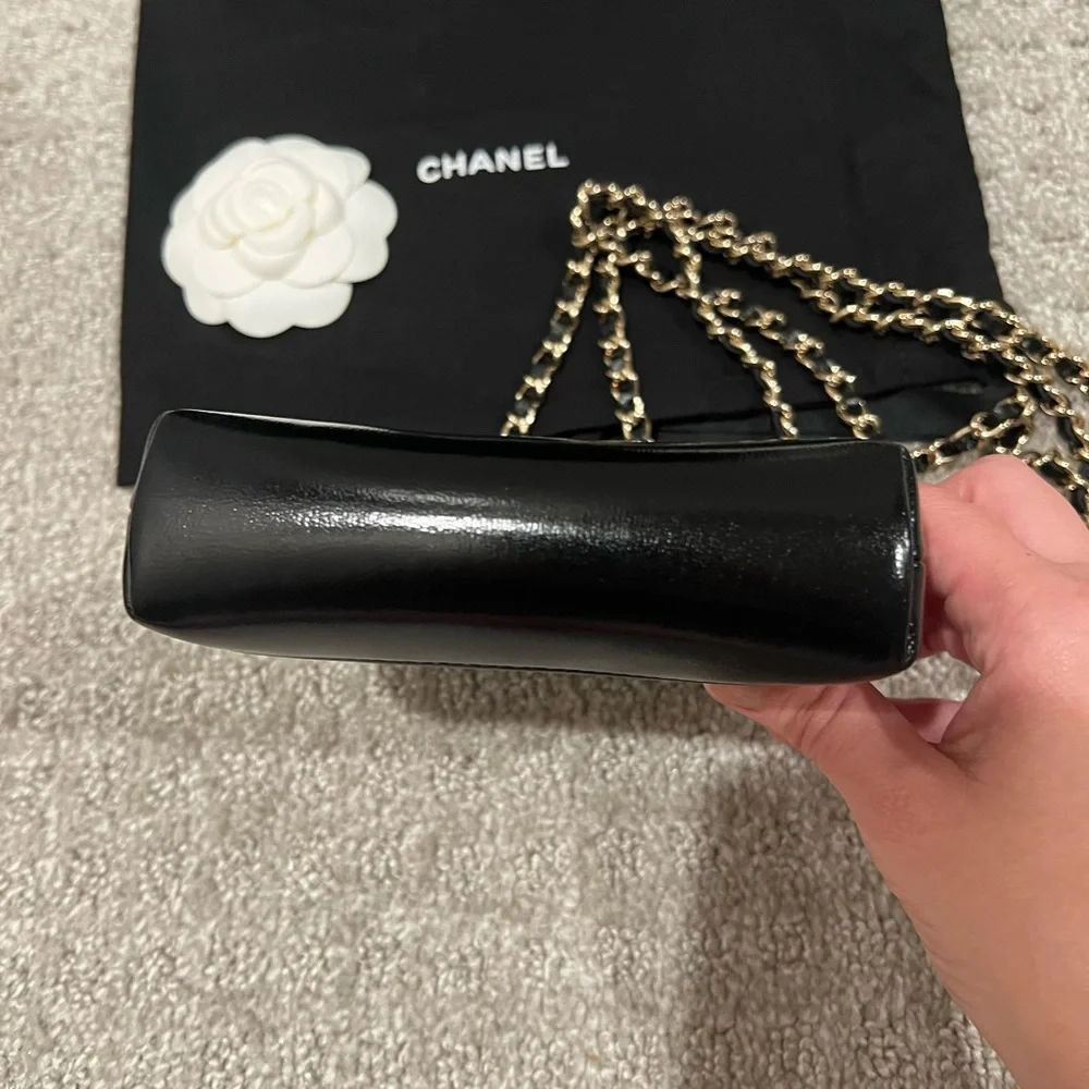 New Chanel mini nano 31 clutch with chain slg - Picture 5 of 7